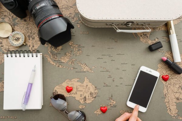 Top 5 Tech Gadgets for Indian Travelers By MixMoz.com