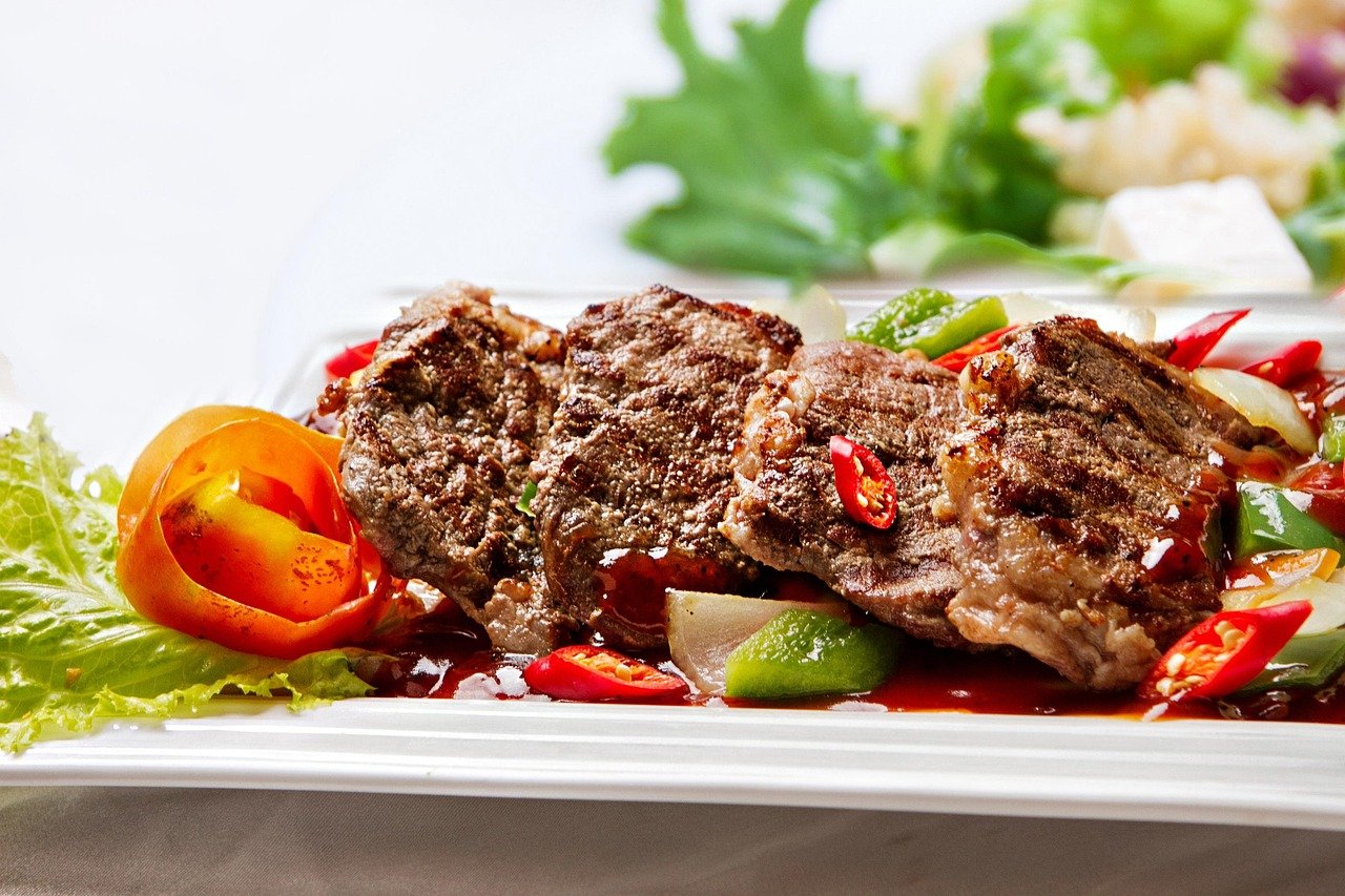 From Recipes to Restaurant Reviews: Mixmoz.com Serves Fresh Food Content Daily